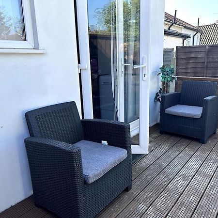 Spacious Holiday Home Near Tube Station - By Starlet Stays Londres Exterior foto